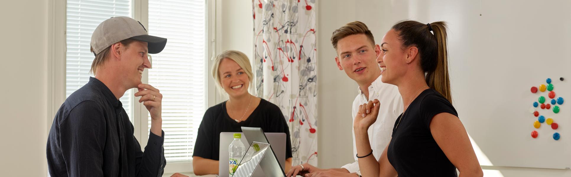 Studenter på kommunikations- och PR-programmet 