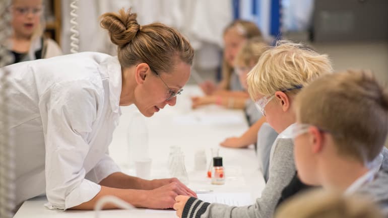 Forskarfredag barn kemi Ida Svanedal