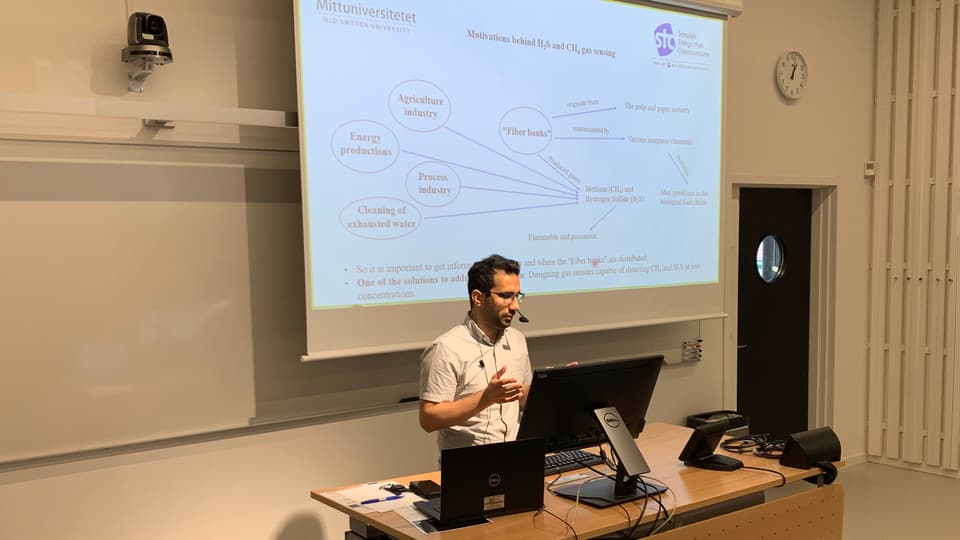 Half-time seminar with Mehdi Akbari Saatlu.