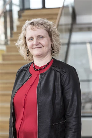 Lotten Glans, förvaltningschef
