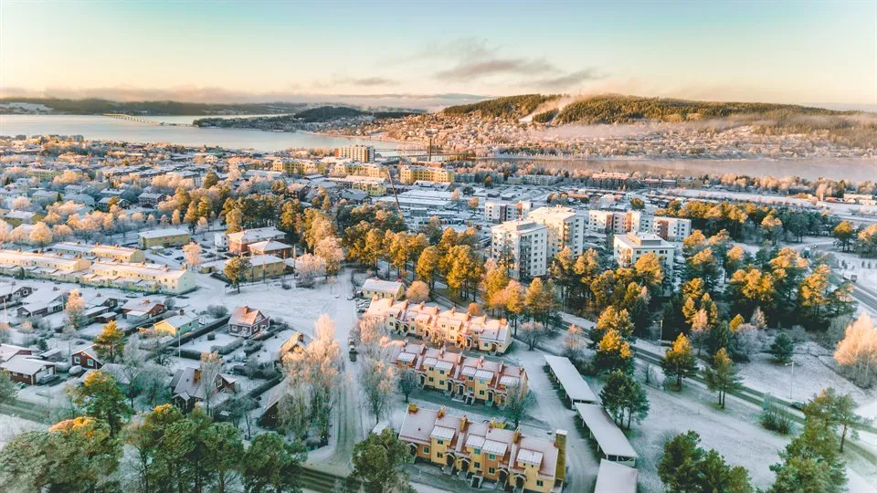 Vintrig vy över Östersund