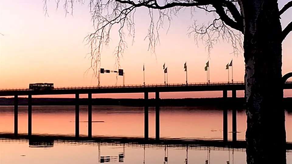 Buss på Frösöbron