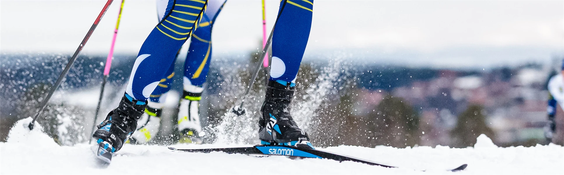 Kvinnlig skidåkare
